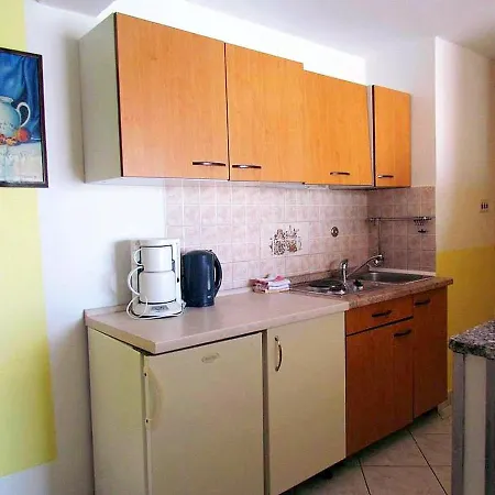 Anton 2 Apartment Makarska