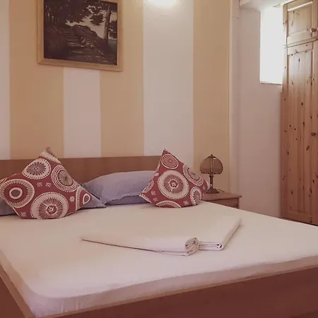 Anton 2 Apartment Makarska