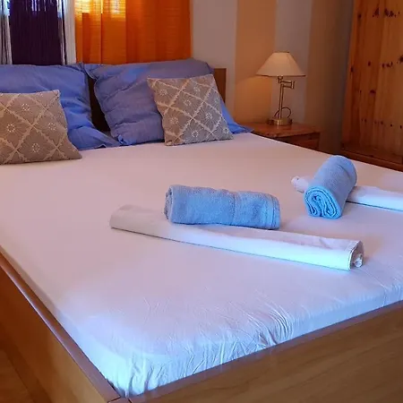 Apartman Anton 2 *