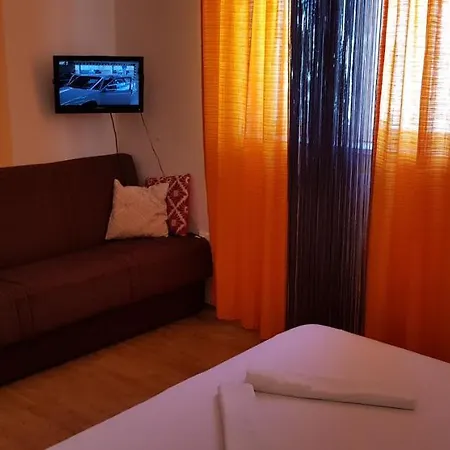 Apartment Anton 2 *