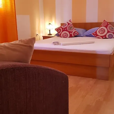 Apartment Anton 2 *