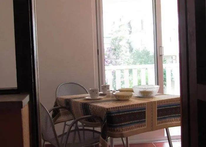 Apartment Anton 2 *