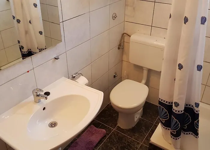 Apartment Anton 2 *